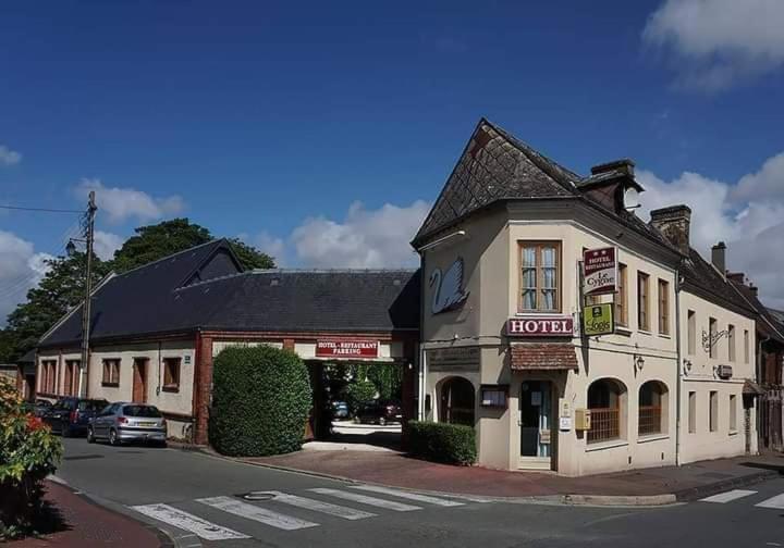 Hotel Restaurant Le Cygne Conches-en-Ouche Luaran gambar